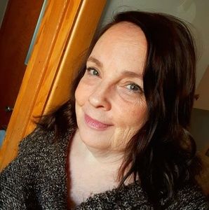 Meet your Posher, Lynne